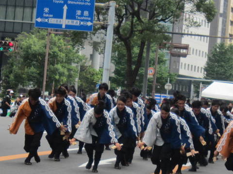 名駅・踊り４.JPG