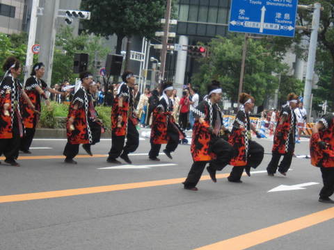 名駅・踊り６の１.JPG