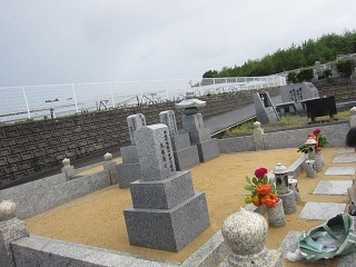 墓園.JPG